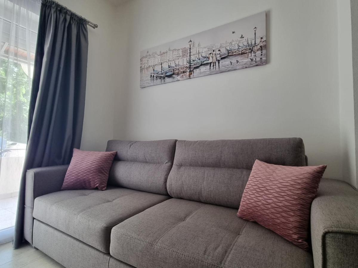 Apartment Ninas Ντόμπροτα Εξωτερικό φωτογραφία